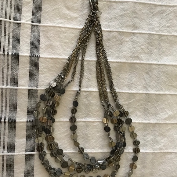 Metallic statement piece - Picture 2 of 3